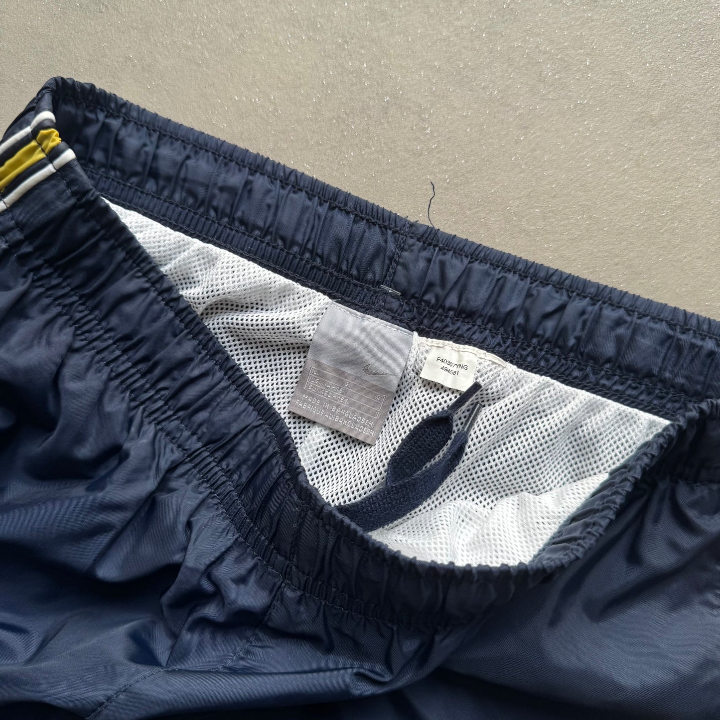 SUPER RARE 2000s Nike Trackpants Navy - (XS)
