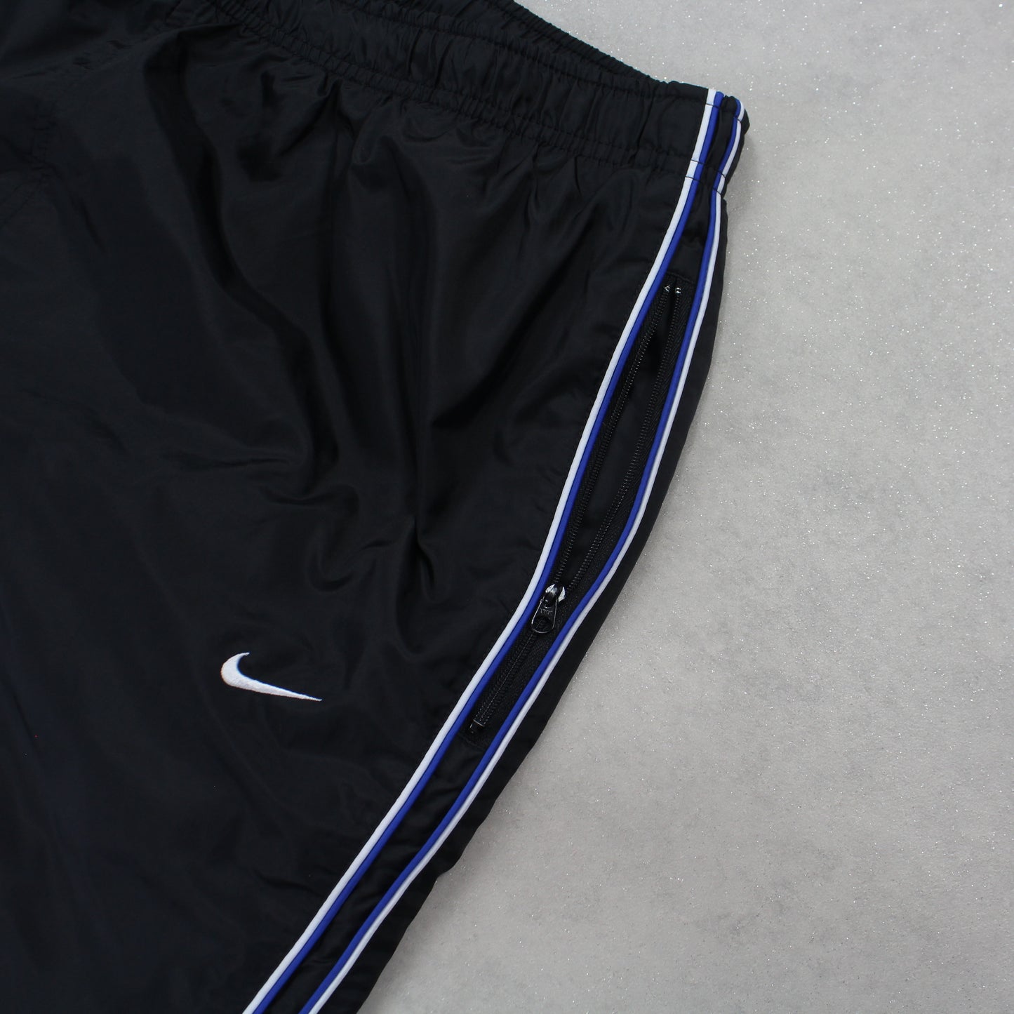 SUPER RARE 2000s Nike Trackpants Black - (L)