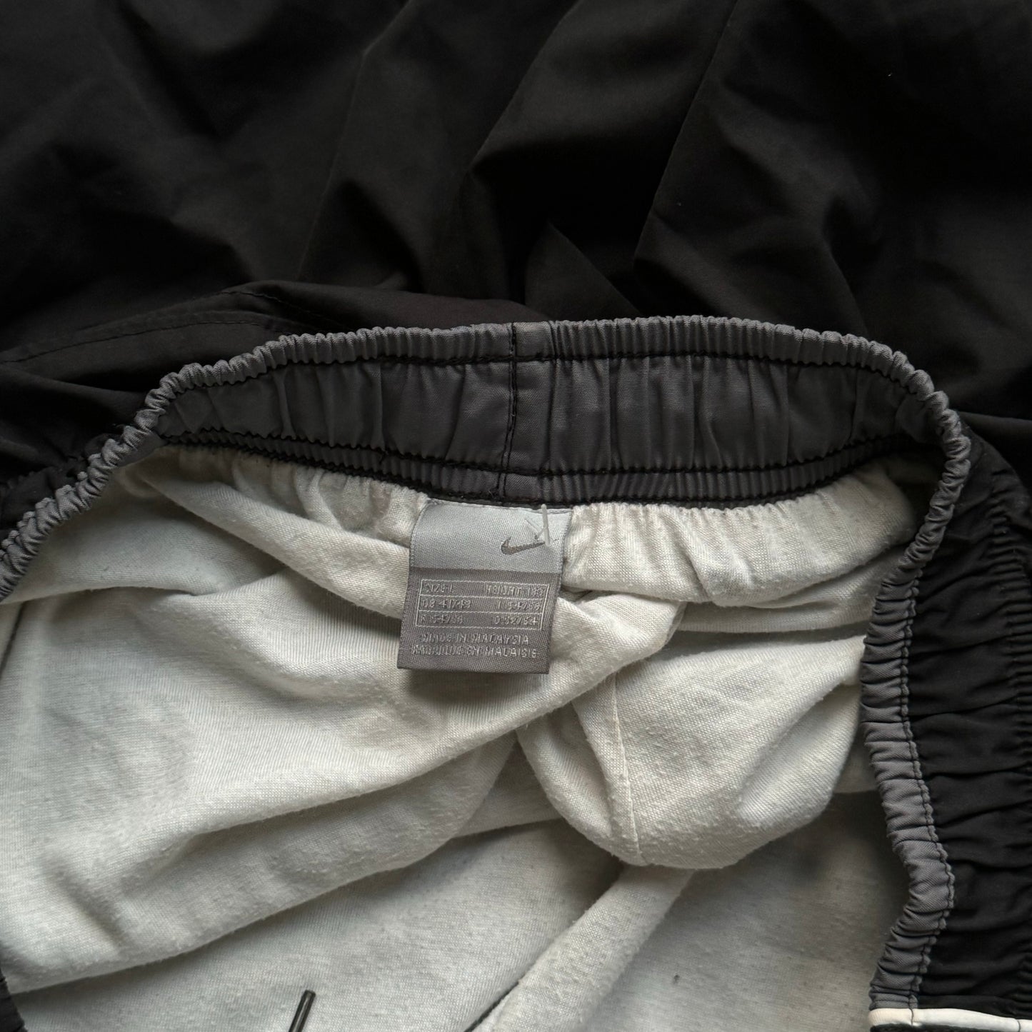 RARE 2000s Baggy Nike Trackpants Black - (L)