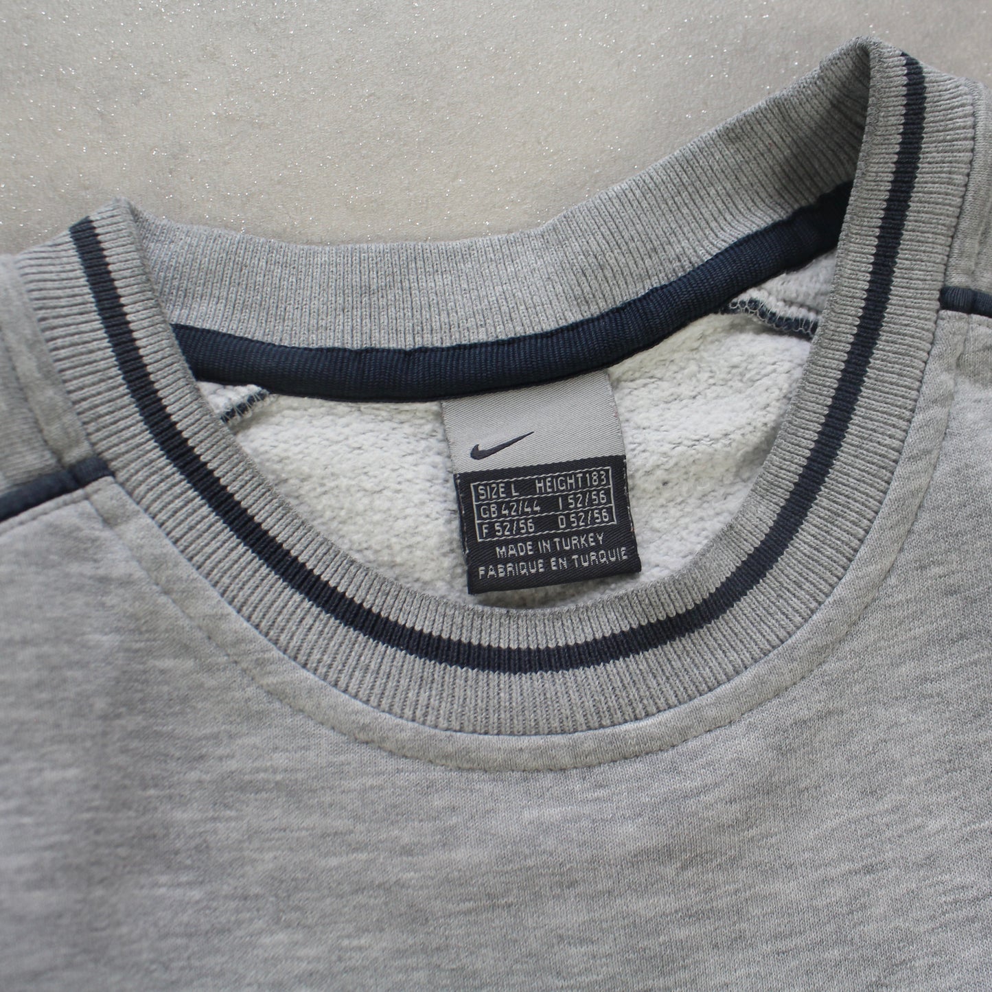 RARE 2000s Nike Sweatshirt Grey - (M)