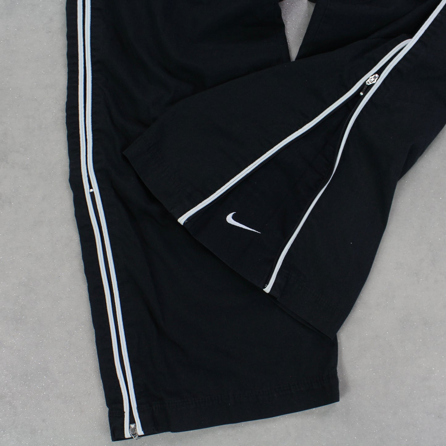 SUPER RARE 2000s Nike Trackpants Black - (S)