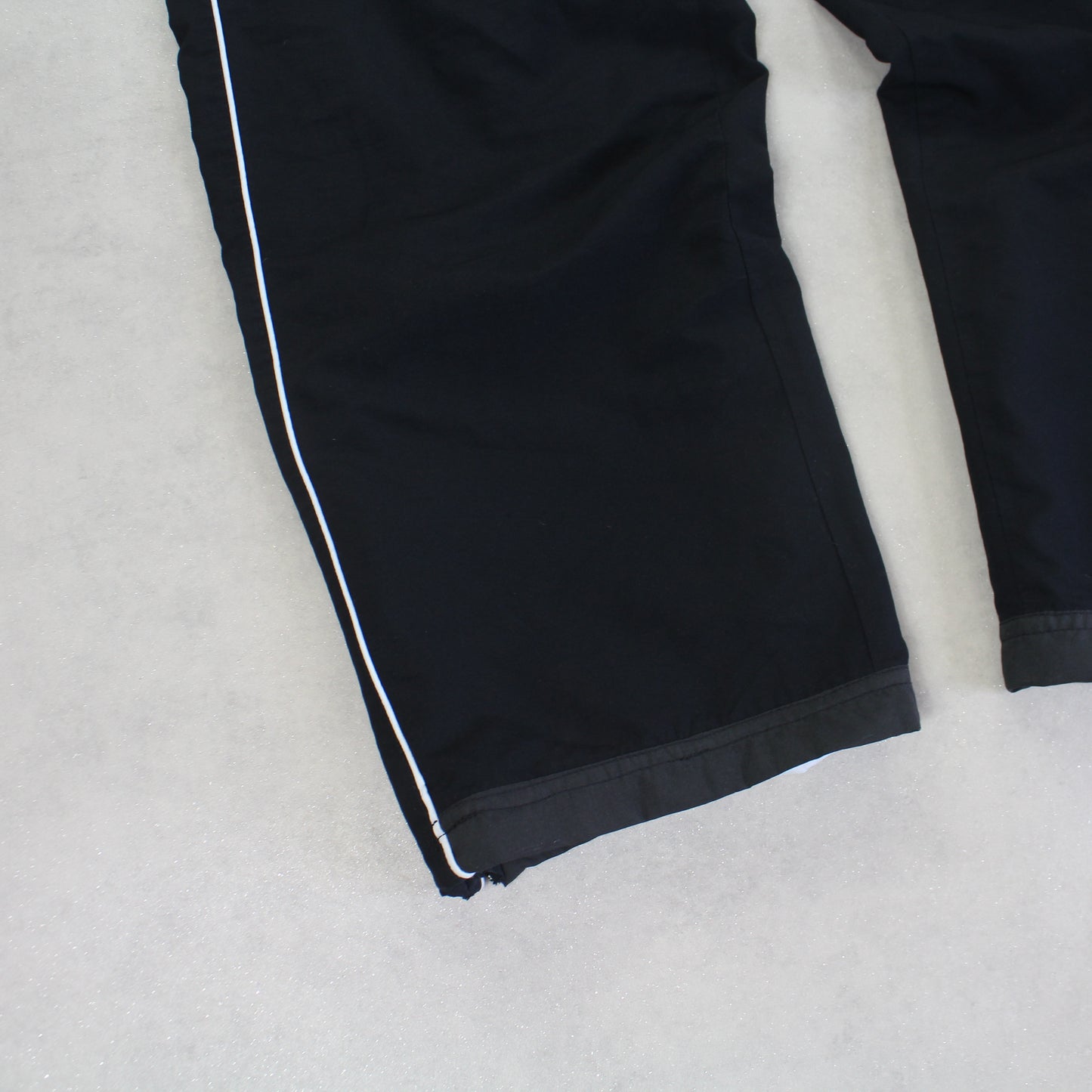 SUPER RARE 2000s Baggy Nike Trackpants Black - (L)