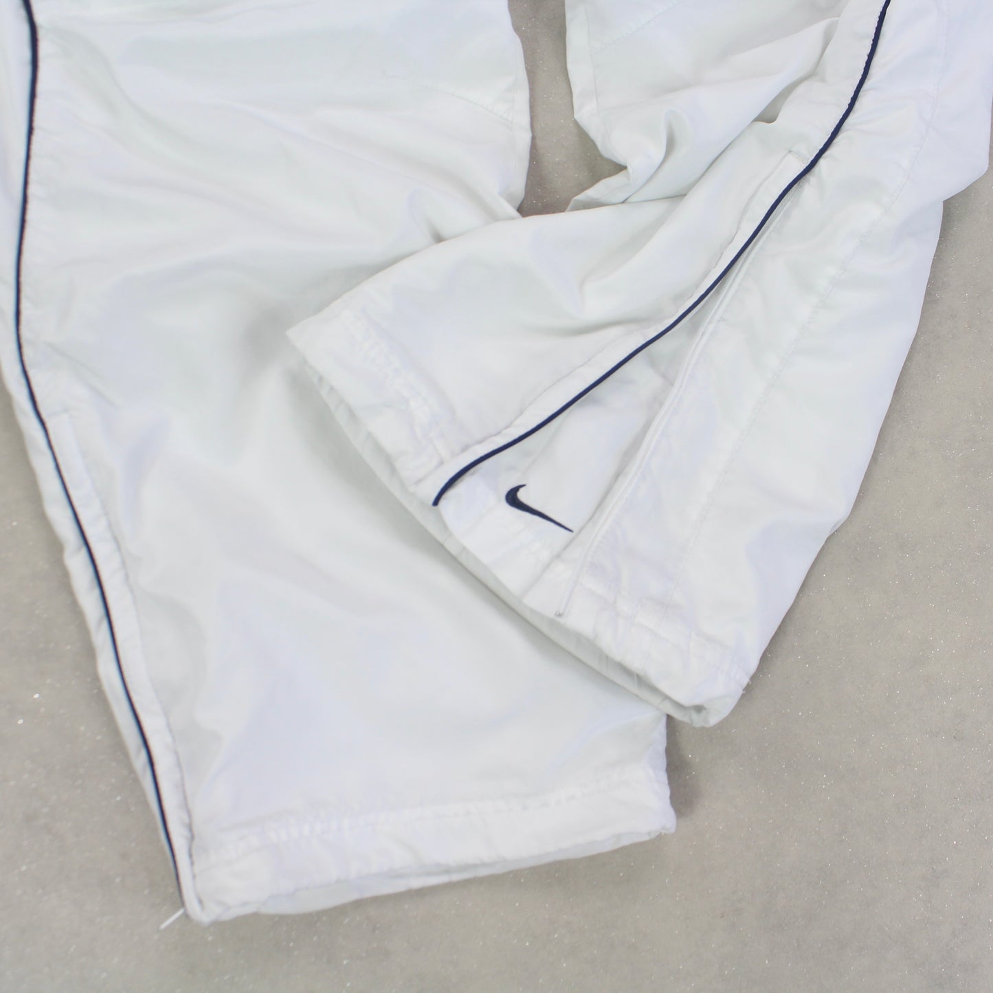 SUPER RARE 00s Nike Trackpants White - (M)