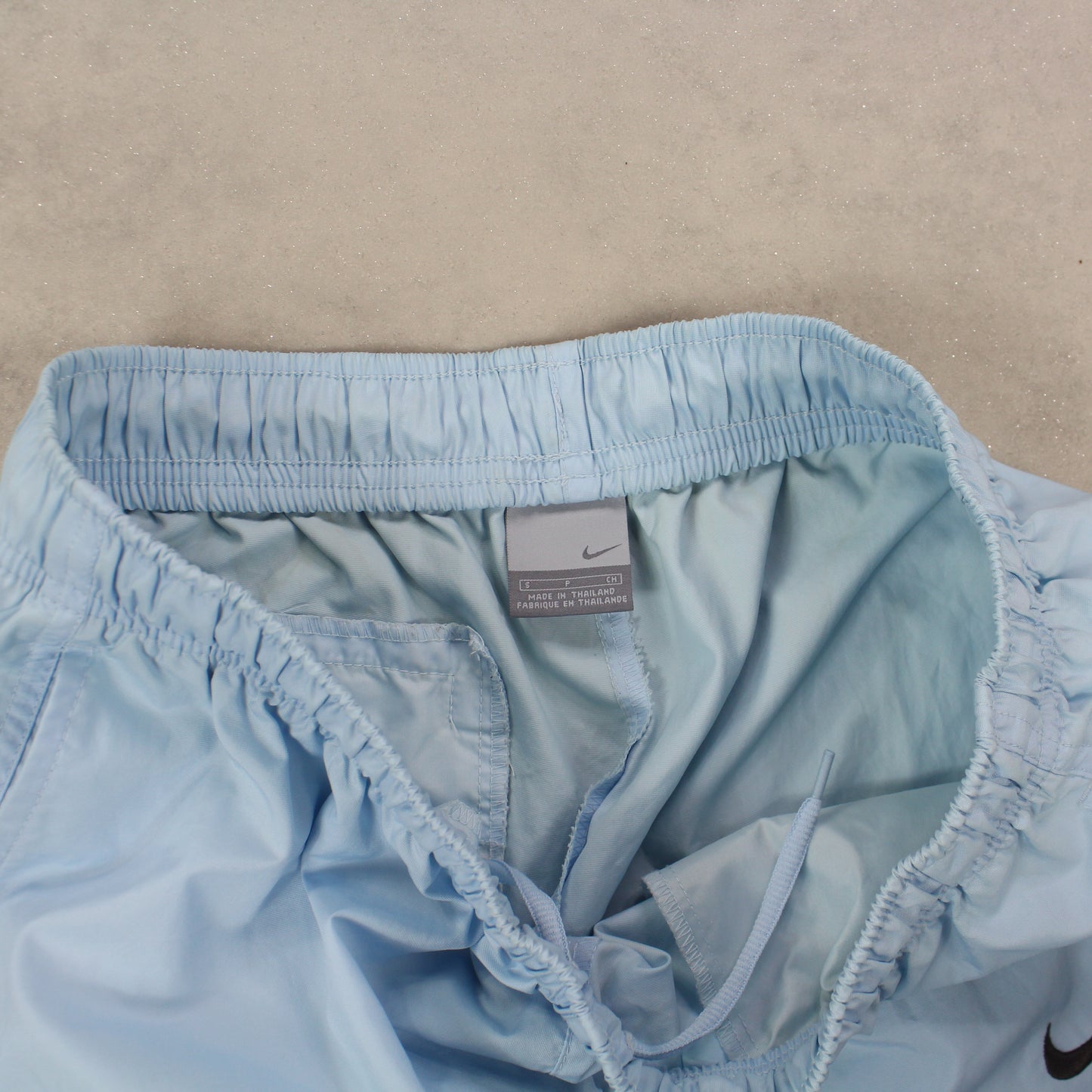 SUPERSELTENE Nike Trainingshose aus den 00ern, Blau – (S)