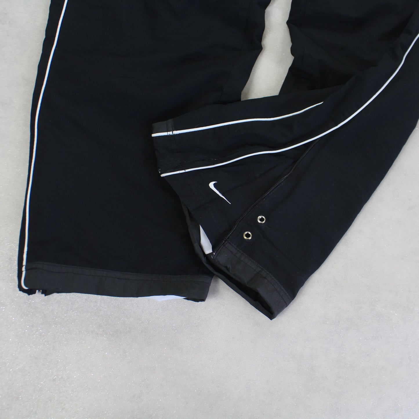 SUPER RARE 2000s Baggy Nike Trackpants Black - (L)