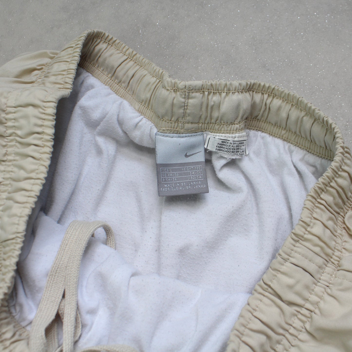 SUPER RARE 2000s Nike Trackpants Cream - (L)
