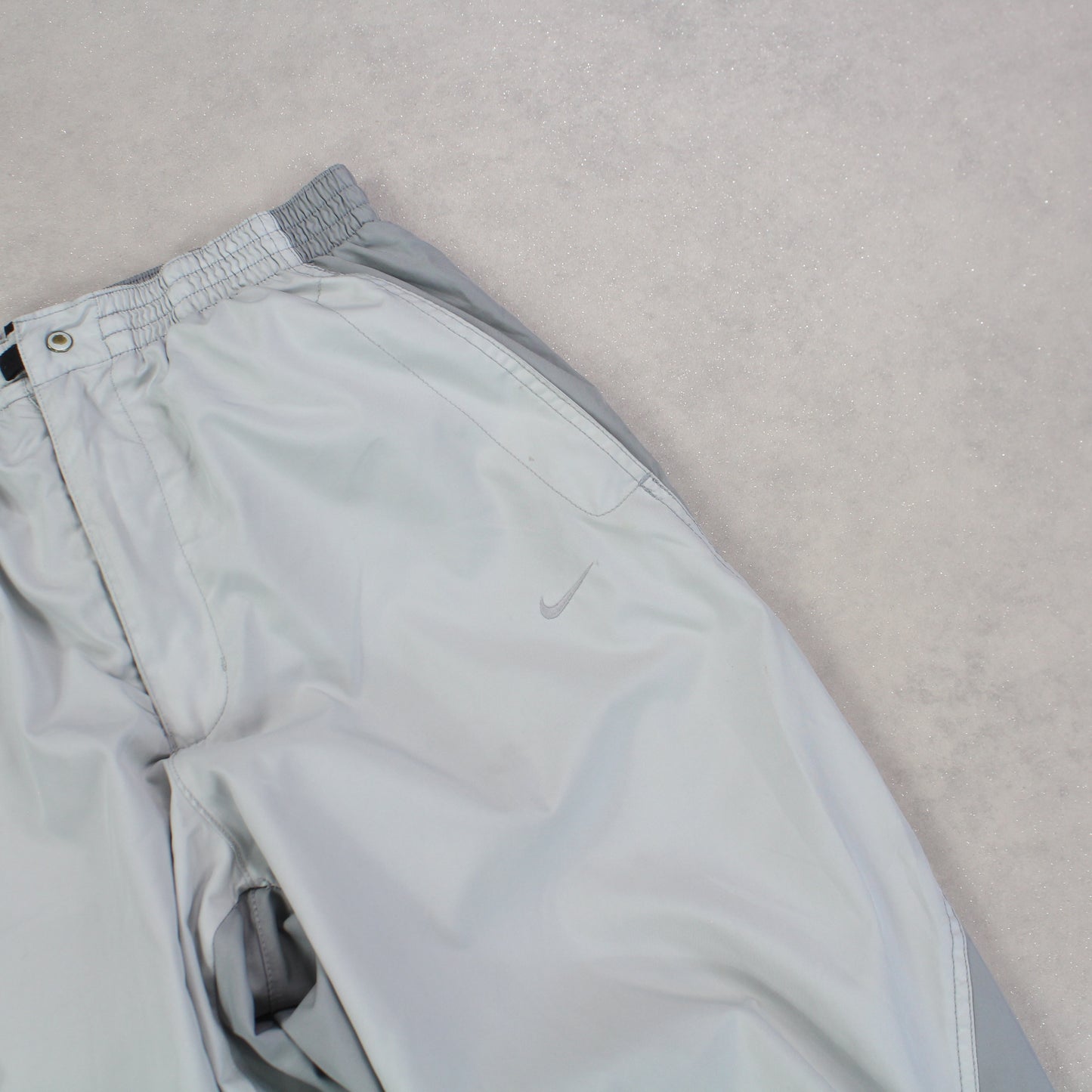 RARE 2000s Baggy Nike Trackpants Grey - (M)