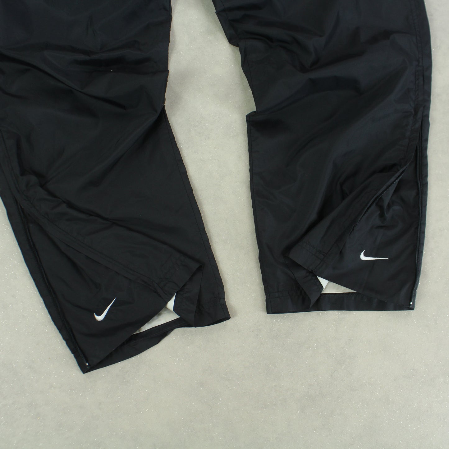 SUPER RARE 2000s Nike Trackpants Black - (S)