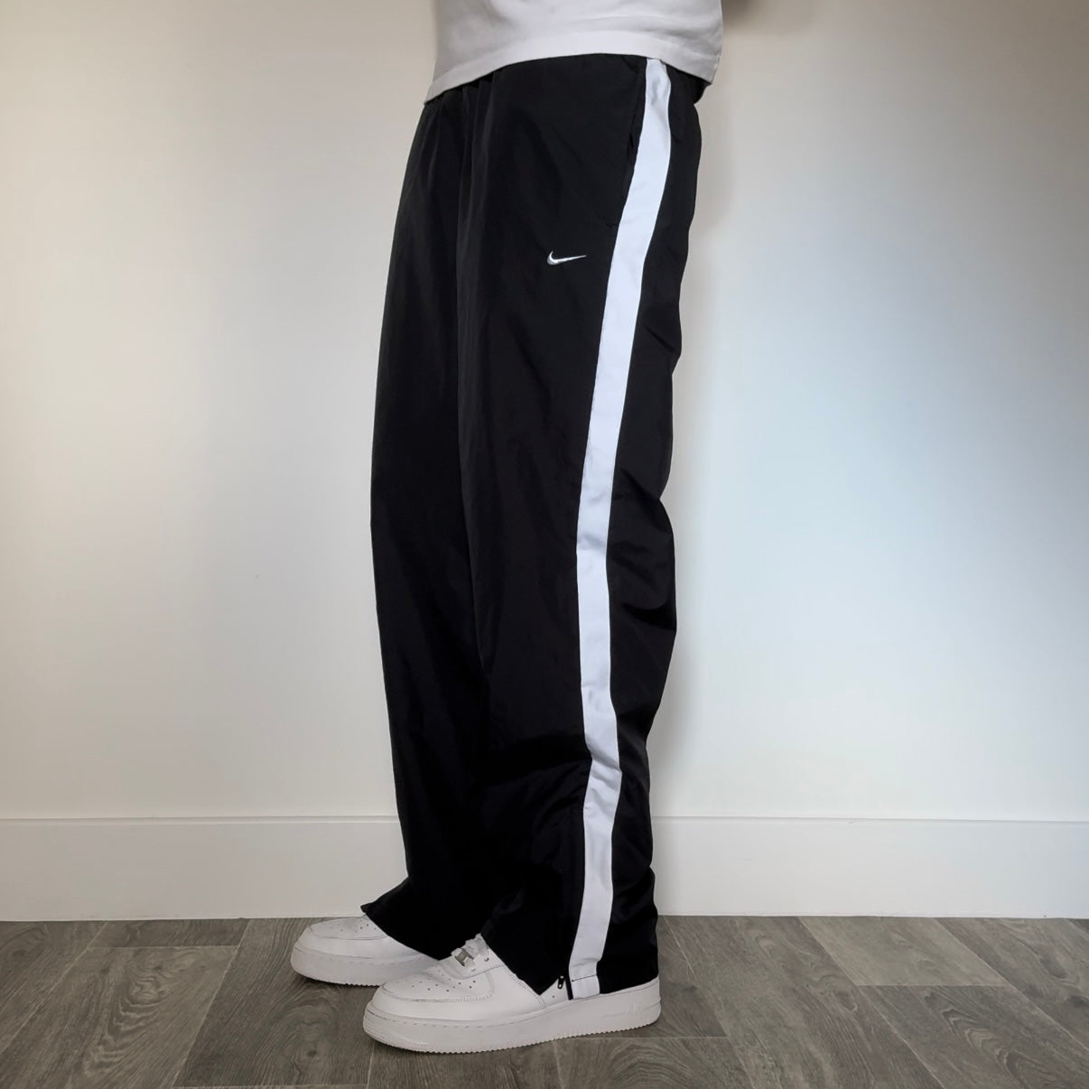 SELTENE Nike Trainingshose aus den 2000ern, Schwarz – (M)