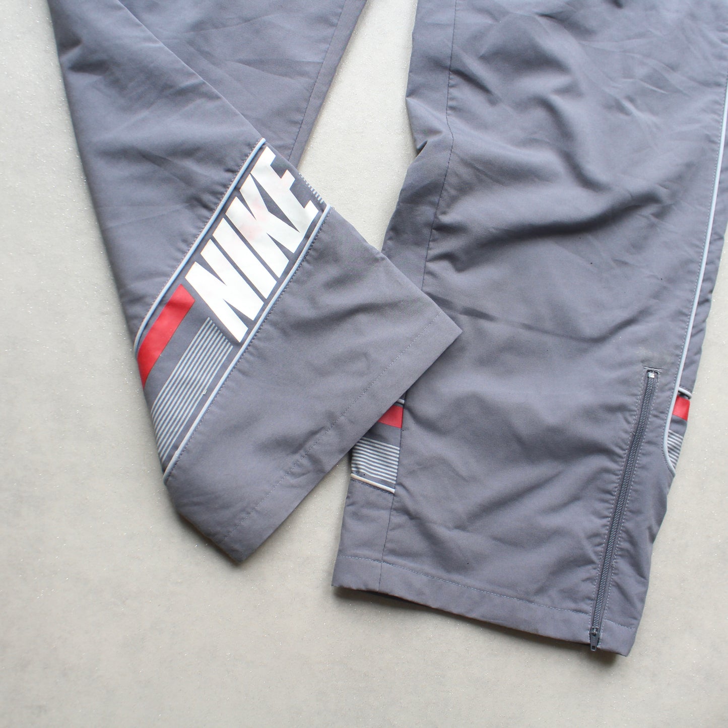 RARE 2000s Nike Trackpants Grey - (L)