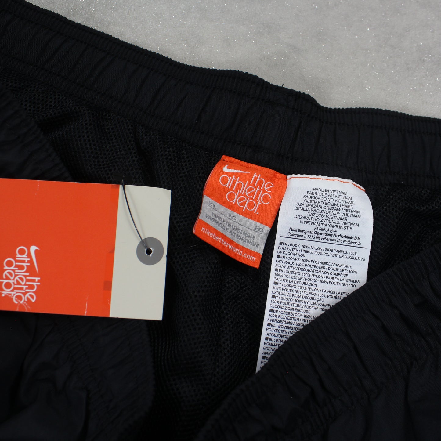 RARE 2000s Nike Trackpants Black BRAND NEW - (L)