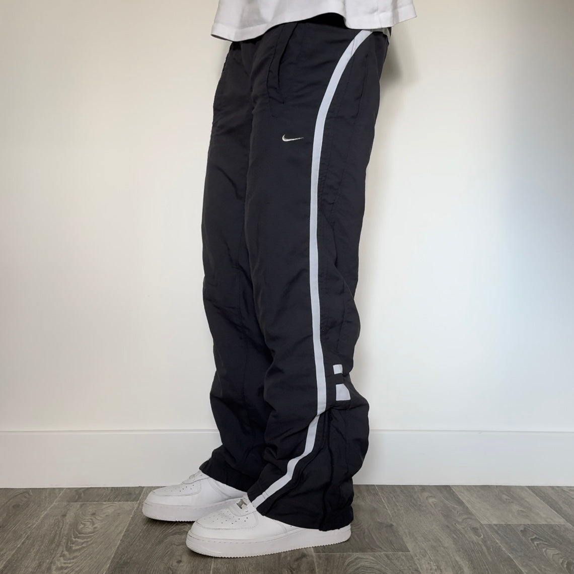 SELTENE Nike Trainingshose aus den 00ern, Grau – (M)
