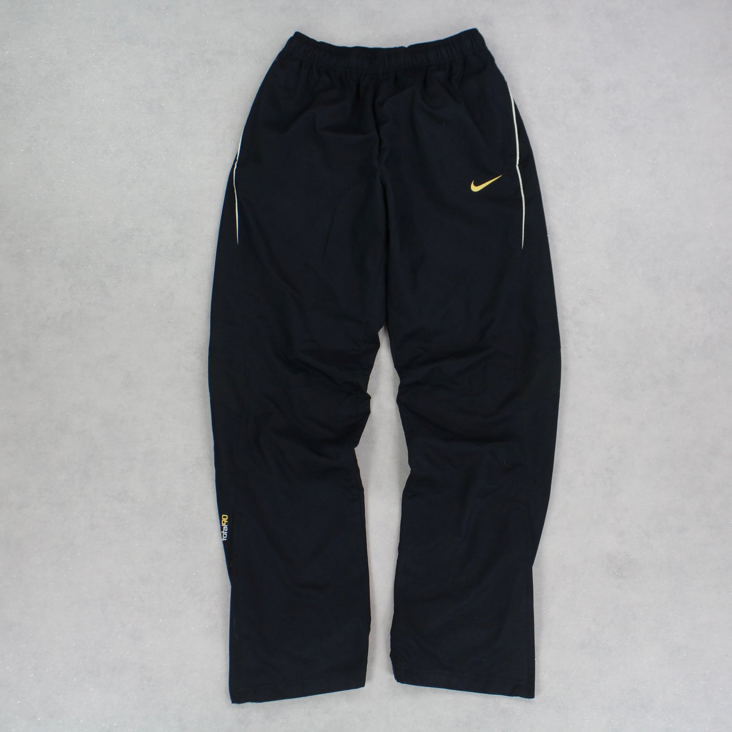 SELTENE Nike Trainingshose aus den 2000ern, Schwarz – (S)