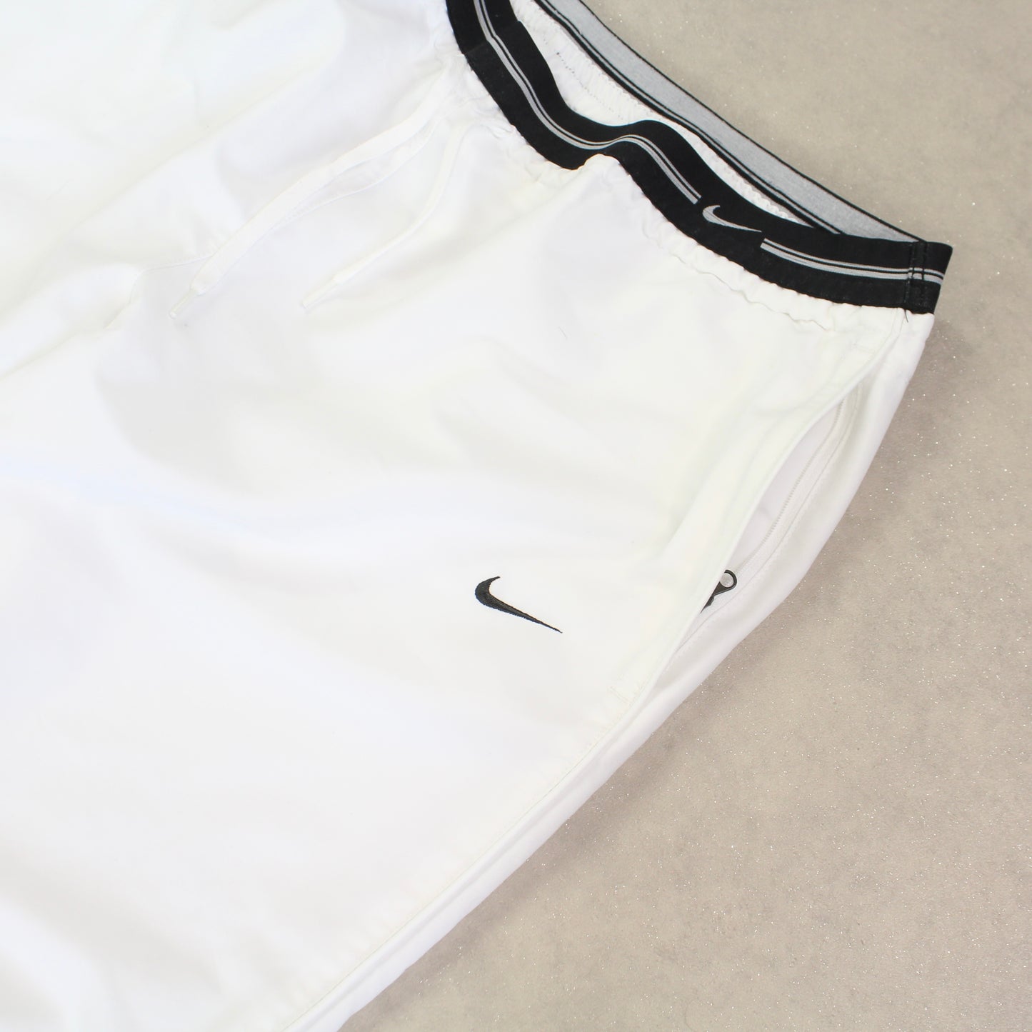 RARE 2000s Baggy Nike Trackpants White - (L)