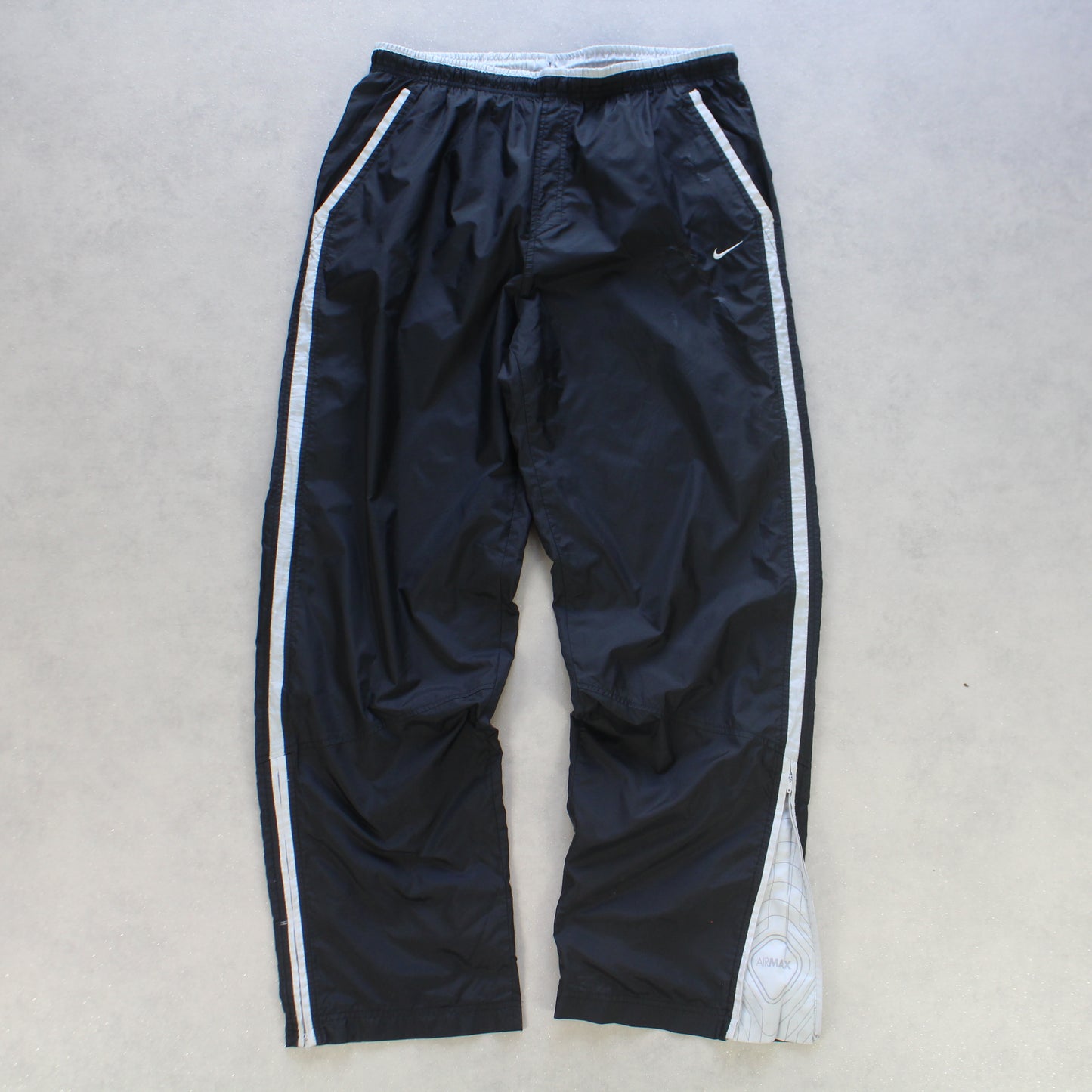 SUPER RARE 2000s Nike Air Max Trackpants Black - (L)