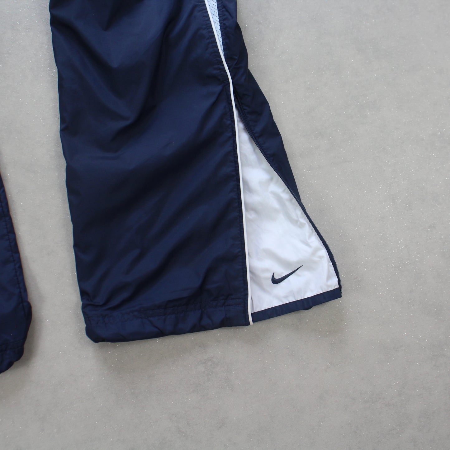 SUPER RARE 2000s Nike Trackpants Navy - (S)