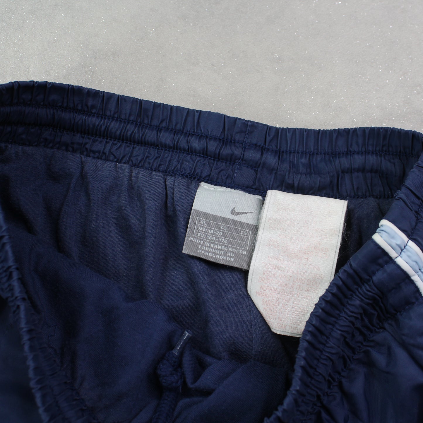 SELTENE Nike Trainingshose aus den 2000ern, Marineblau – (S)
