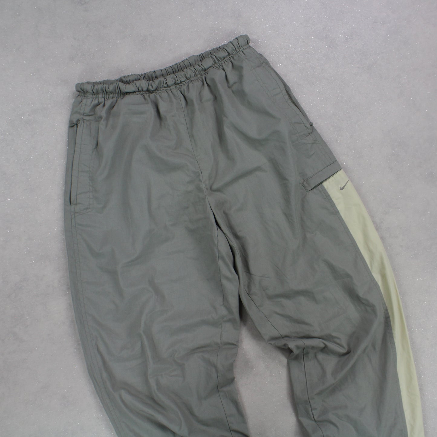 RARE 2000s Nike Trackpants Green - (S)