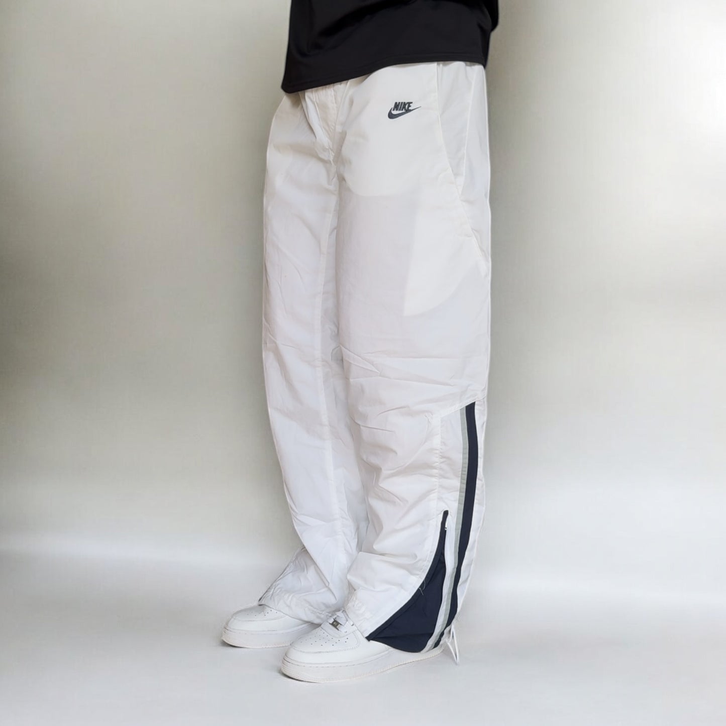 SUPER RARE 2000s Nike Trackpants BRAND NEW White - (L)