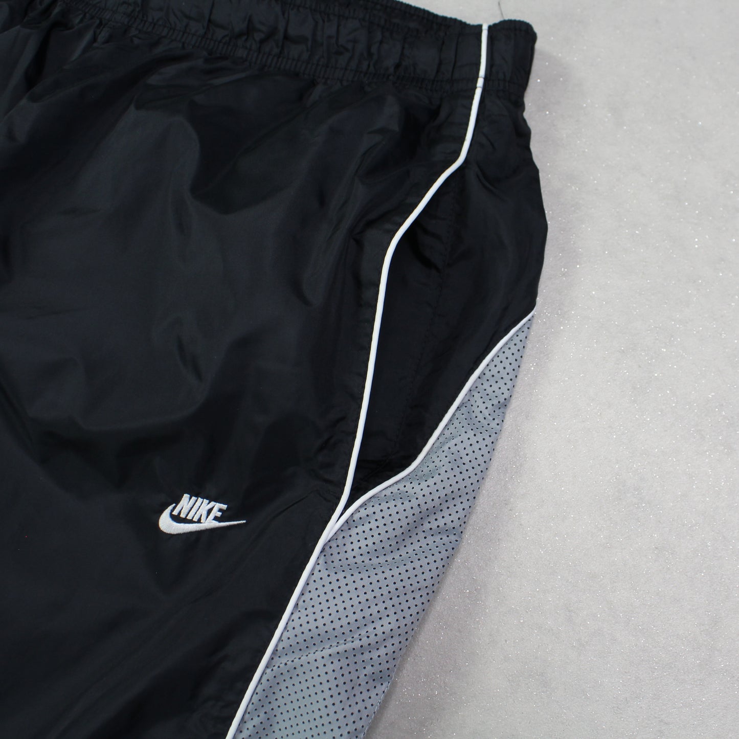 RARE 2000s Baggy Nike Trackpants Black - (L)