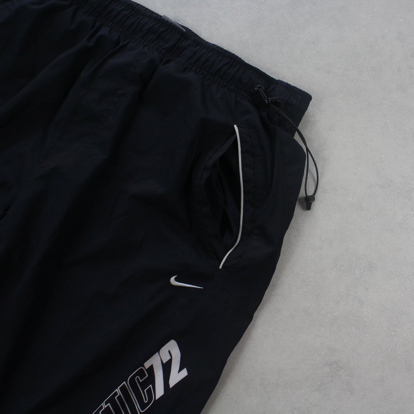 RARE 2000s Nike 72 Trackpants Black - (S)