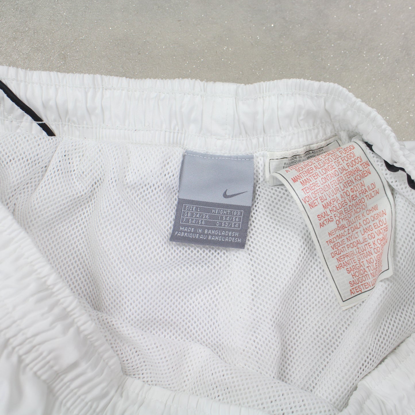 SUPER RARE 2000s Baggy Nike Trackpants White - (L)