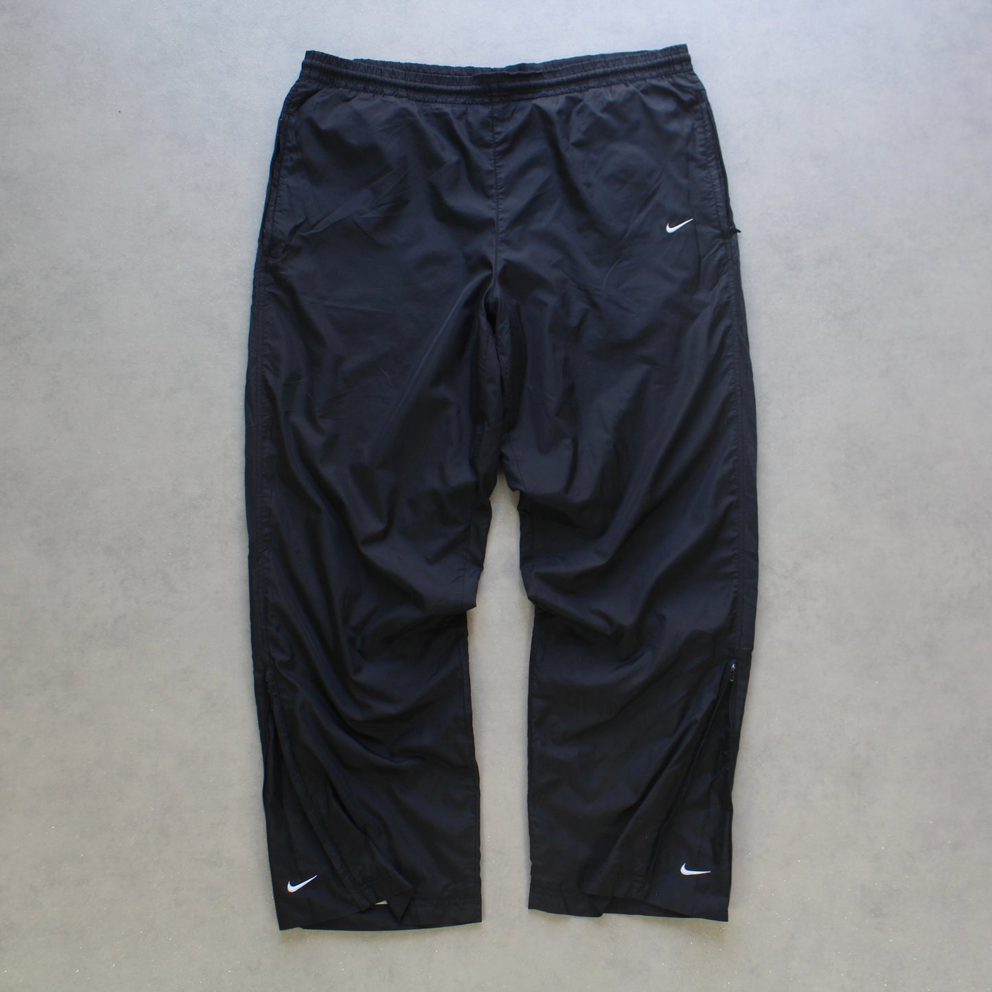 RARE 2000s Baggy Nike Trackpants Black - (XL)