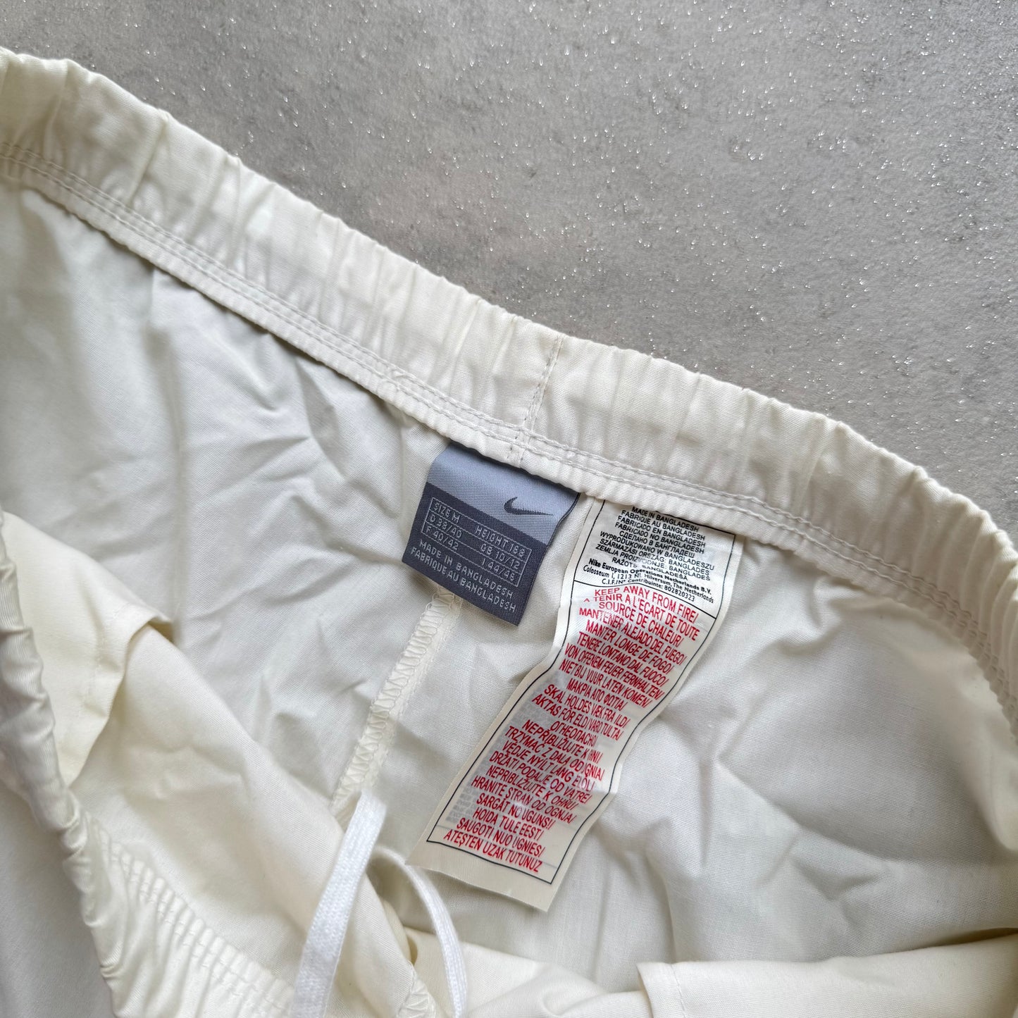 SUPER RARE 2000s Baggy Nike Trackpants - (M)