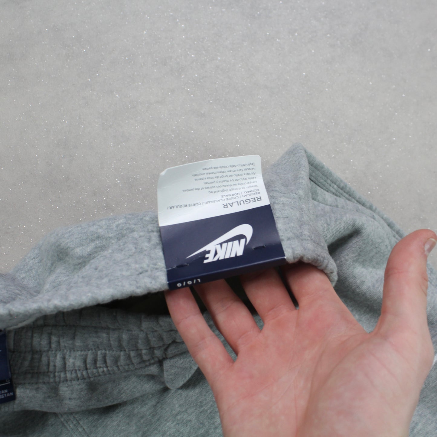 RARE 2015 Nike Joggers Grey BNWT - (L)