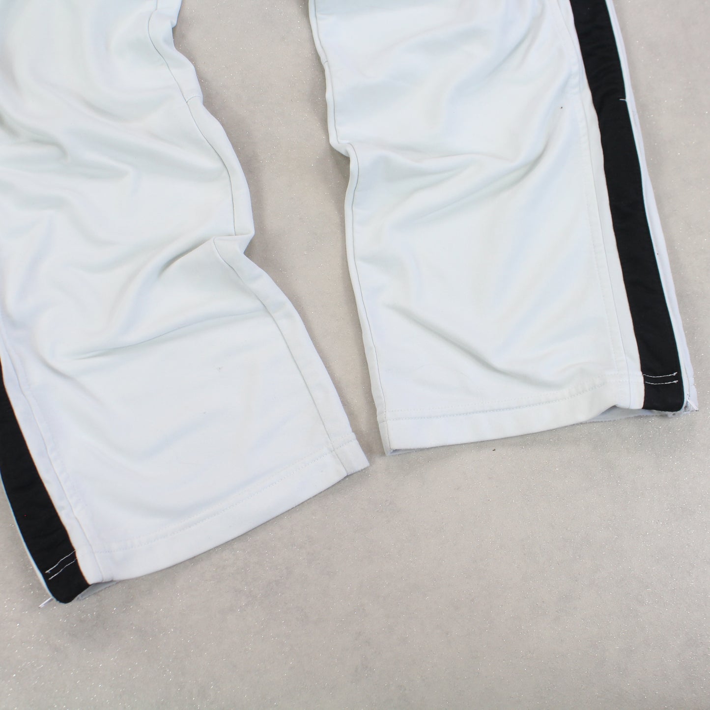 SUPER RARE 2000s Nike Trackpants Grey - (M)