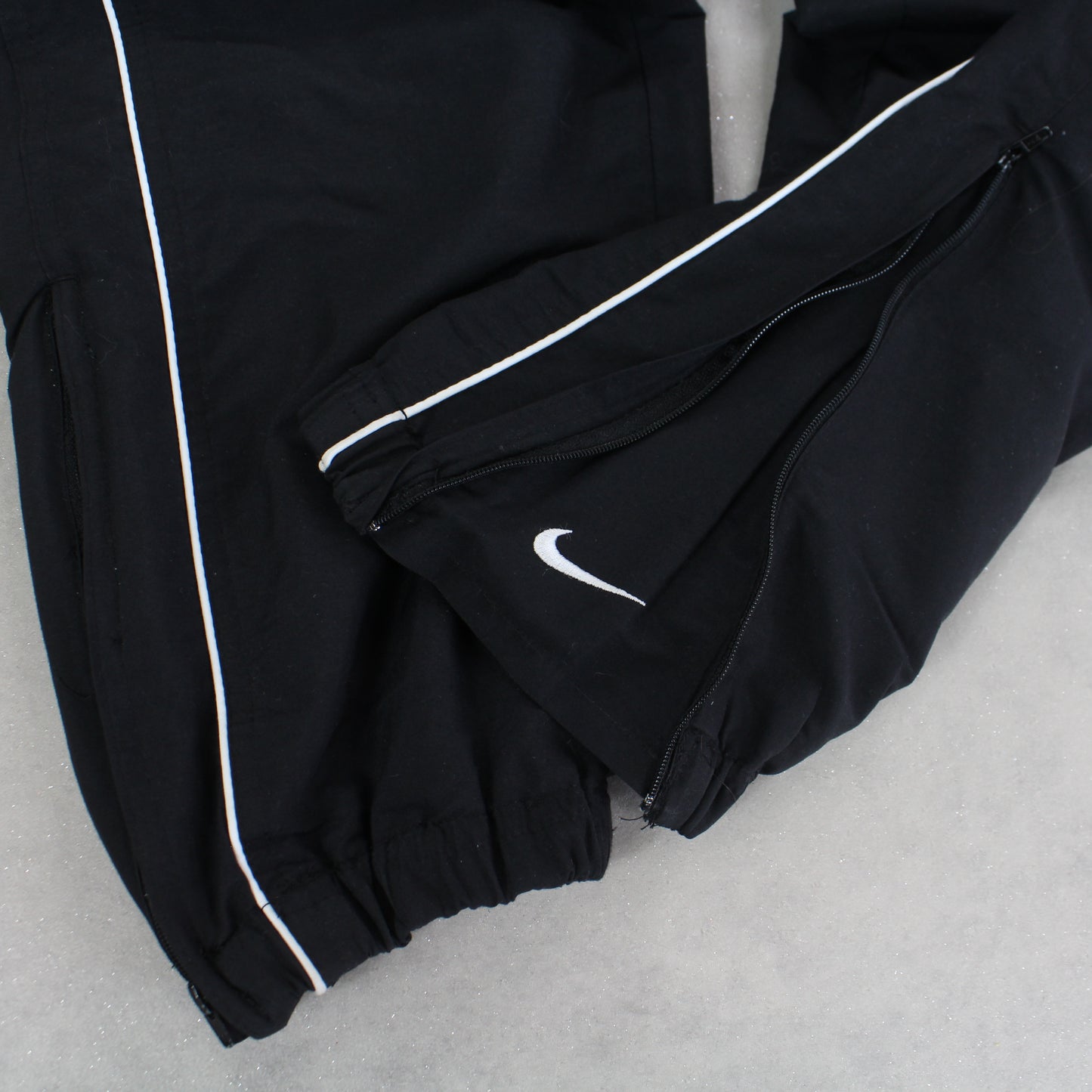 RARE 2000s Nike Trackpants Black - (L)