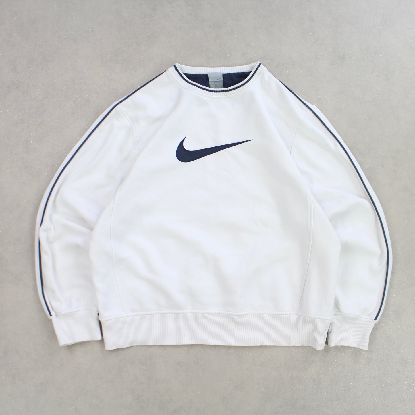 RARE 2000s Nike Heavyweight Sweatshirt White - (S)
