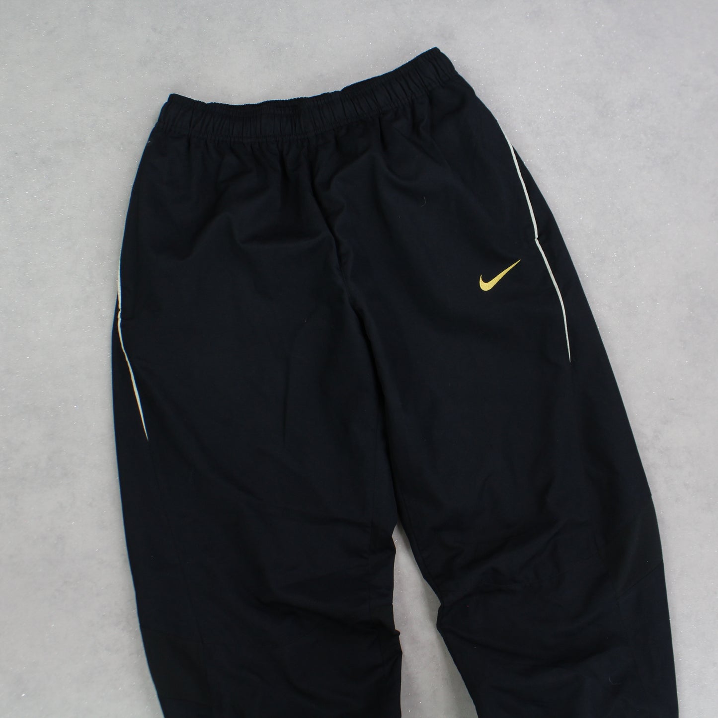SELTENE Nike Trainingshose aus den 2000ern, Schwarz – (S)