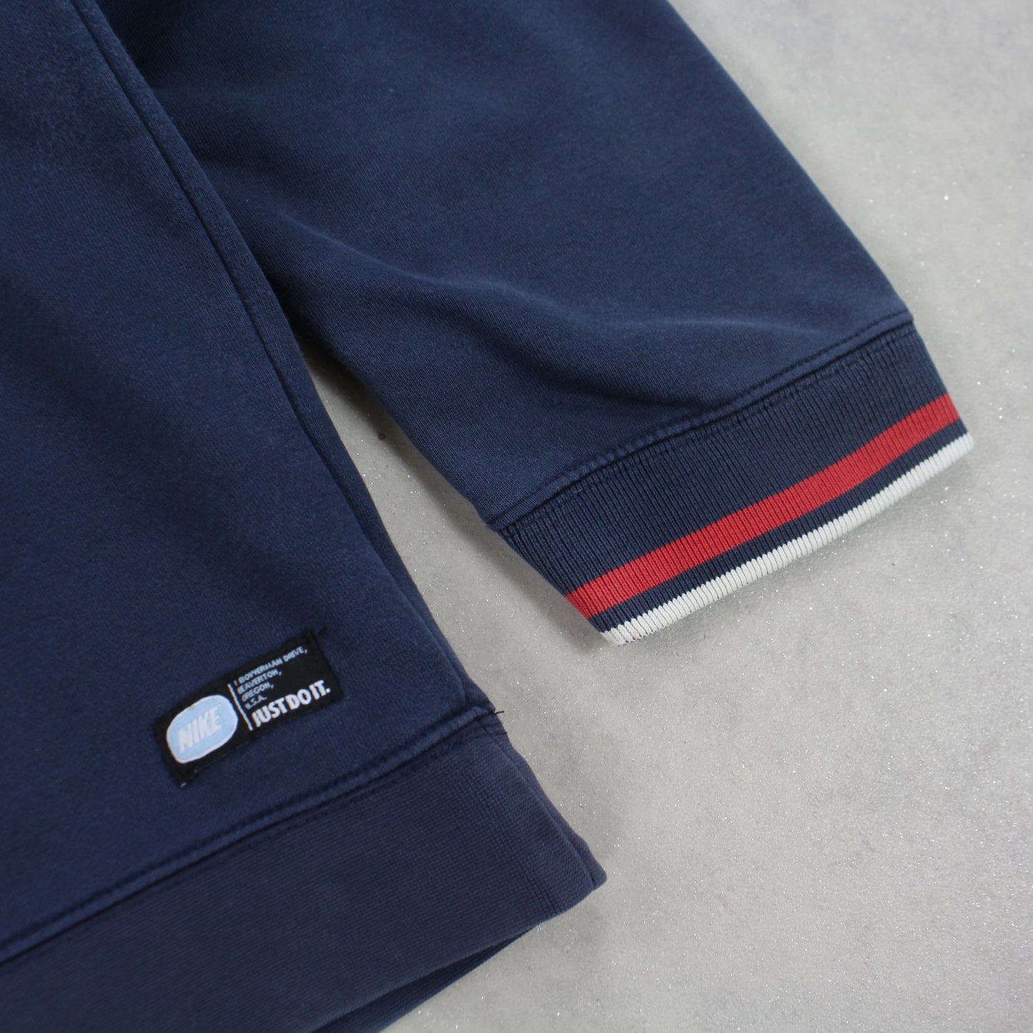 SELTENES Nike-Sweatshirt aus den 2000ern, Marineblau – (L)