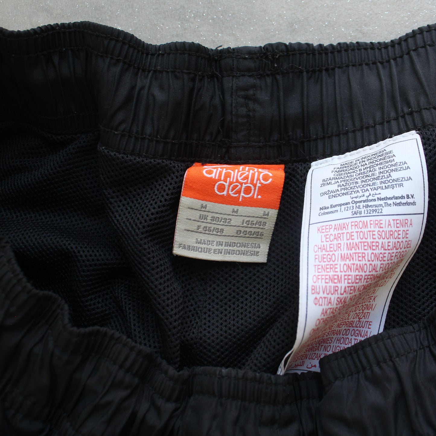 RARE 2000s Baggy Nike Trackpants Black - (M)