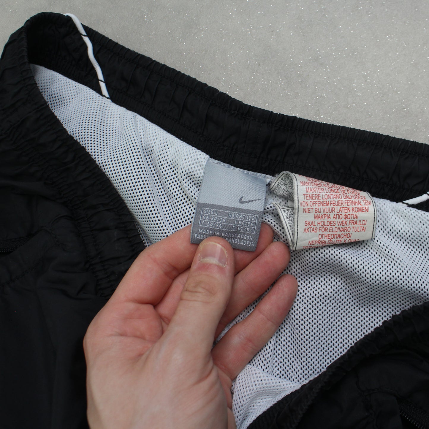 SUPER RARE 2000s Baggy Nike Trackpants Black - (L)