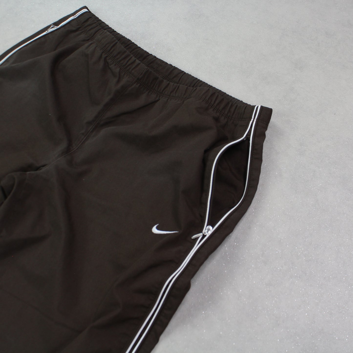 SUPER RARE 2000s Nike Trackpants Brown - (S)