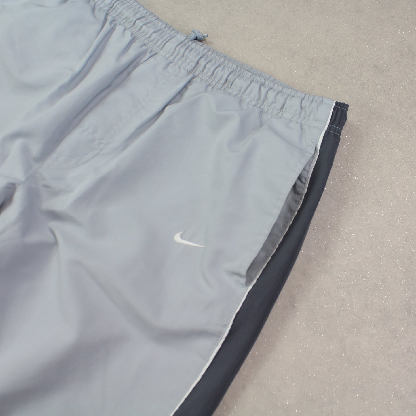 RARE 2000s Nike Trackpants Grey - (S)
