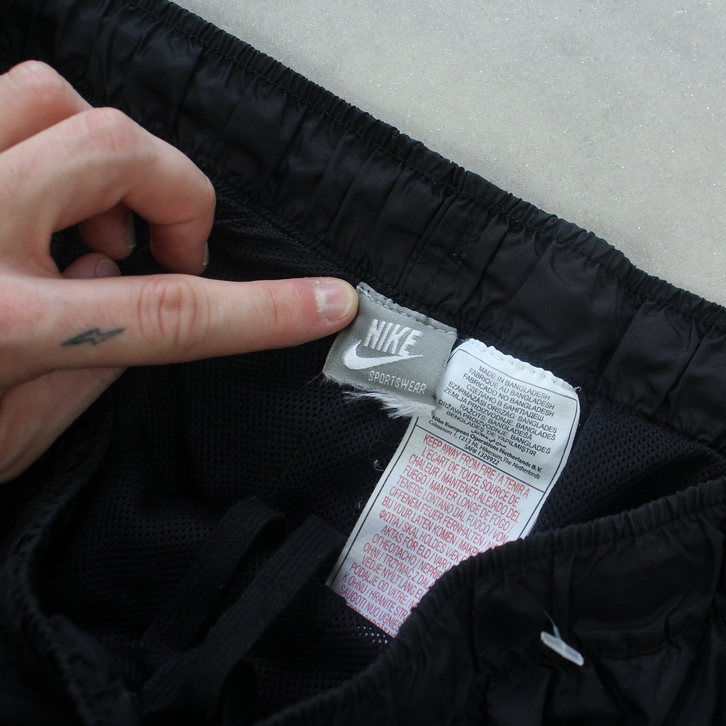 RARE 2000s Baggy Nike Trackpants Black - (L)