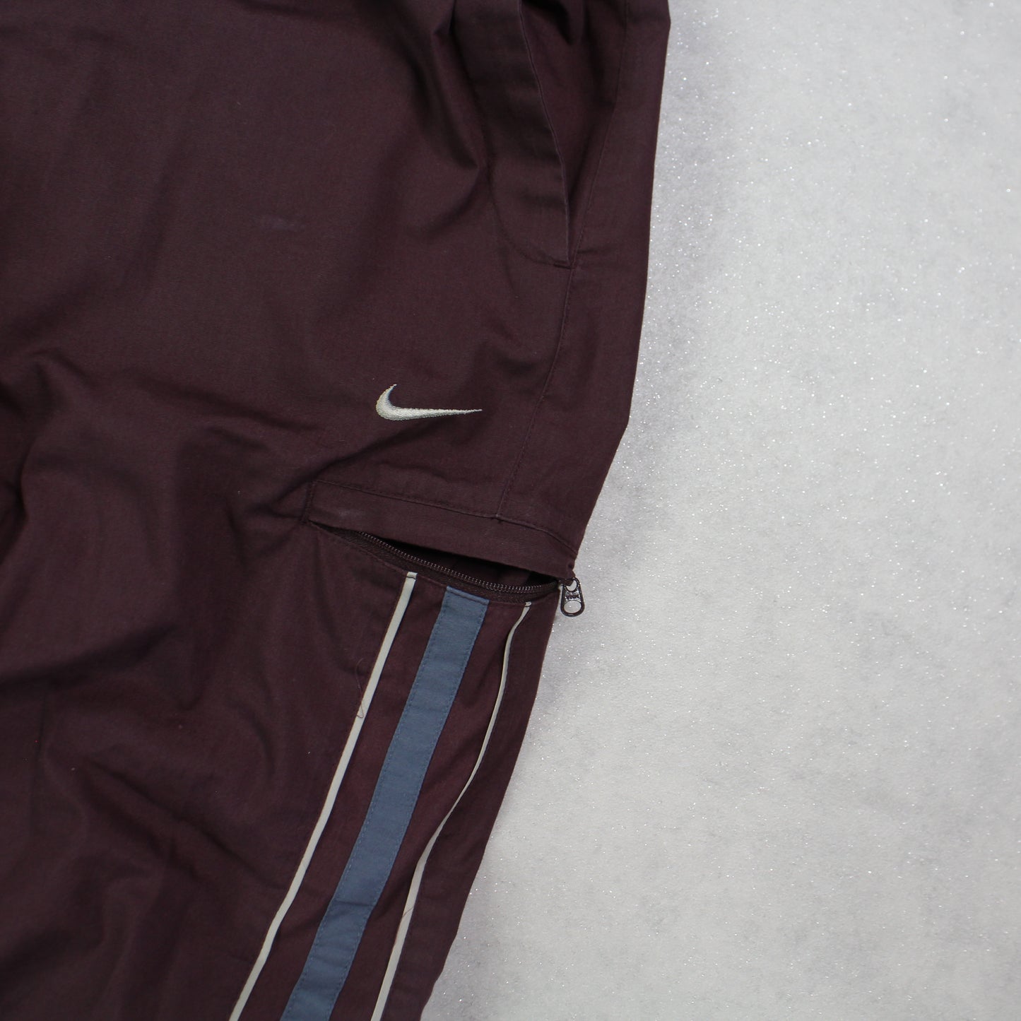 RARE 2000s Nike Trackpants Burgundy - (S)