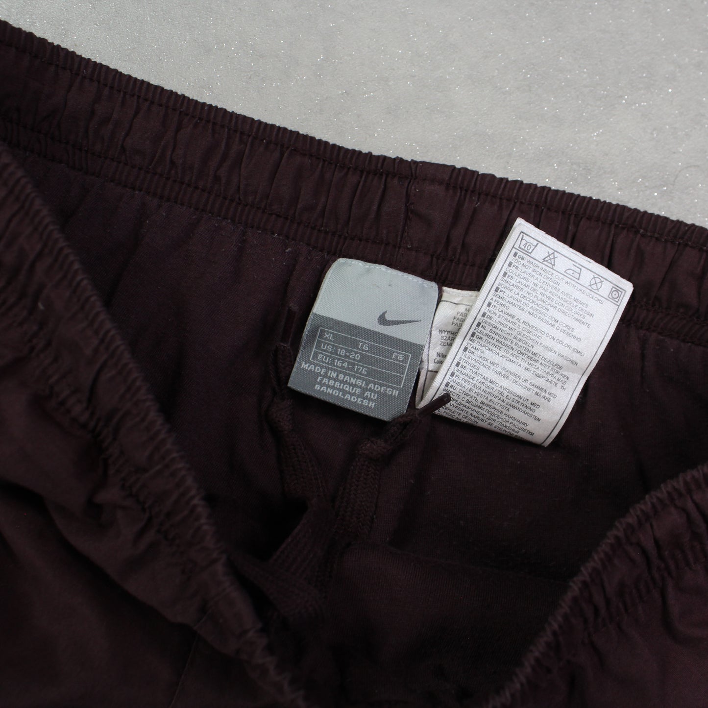 RARE 2000s Nike Trackpants Burgundy - (S)