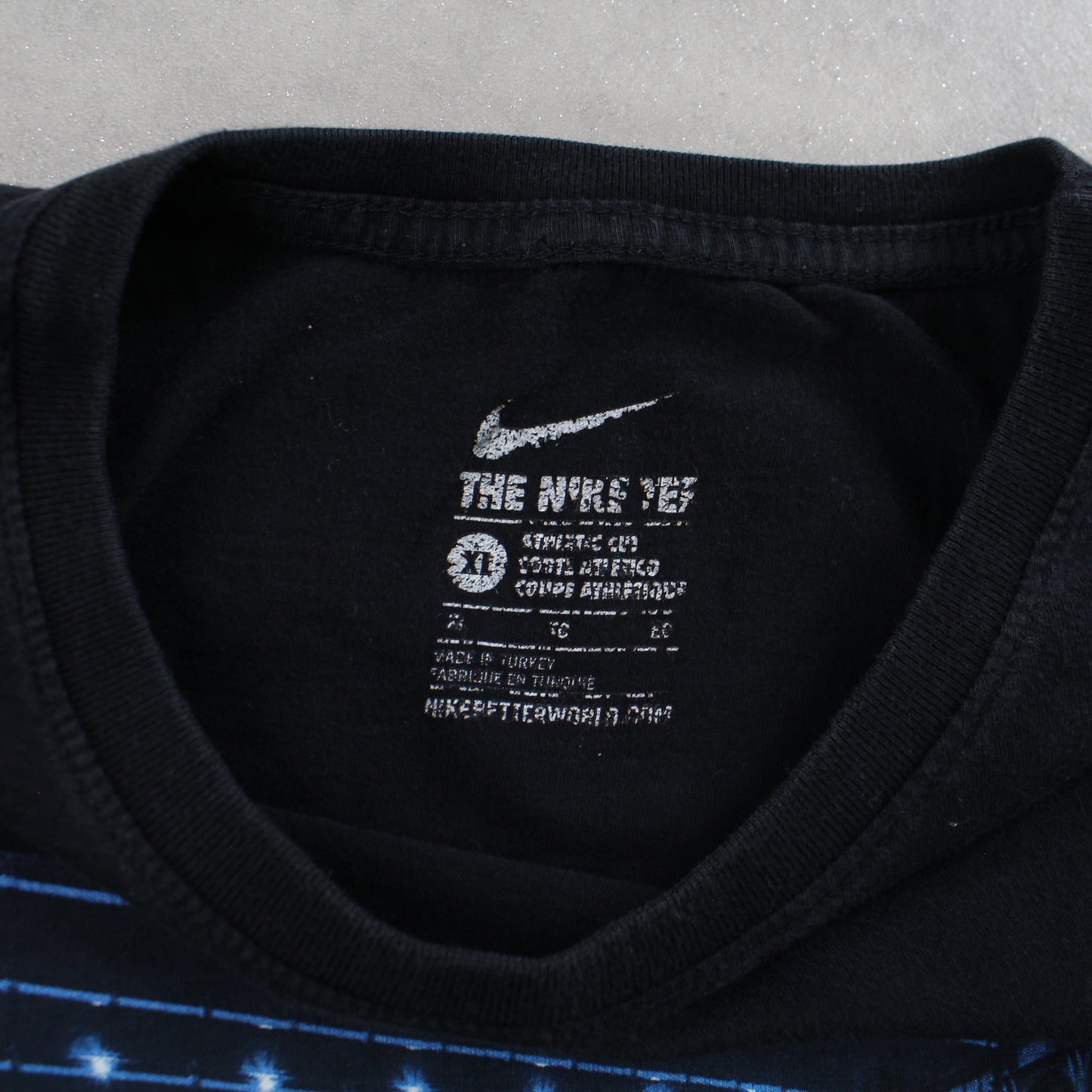 RARE 2000s Nike Graphic T-Shirt Black - (L)