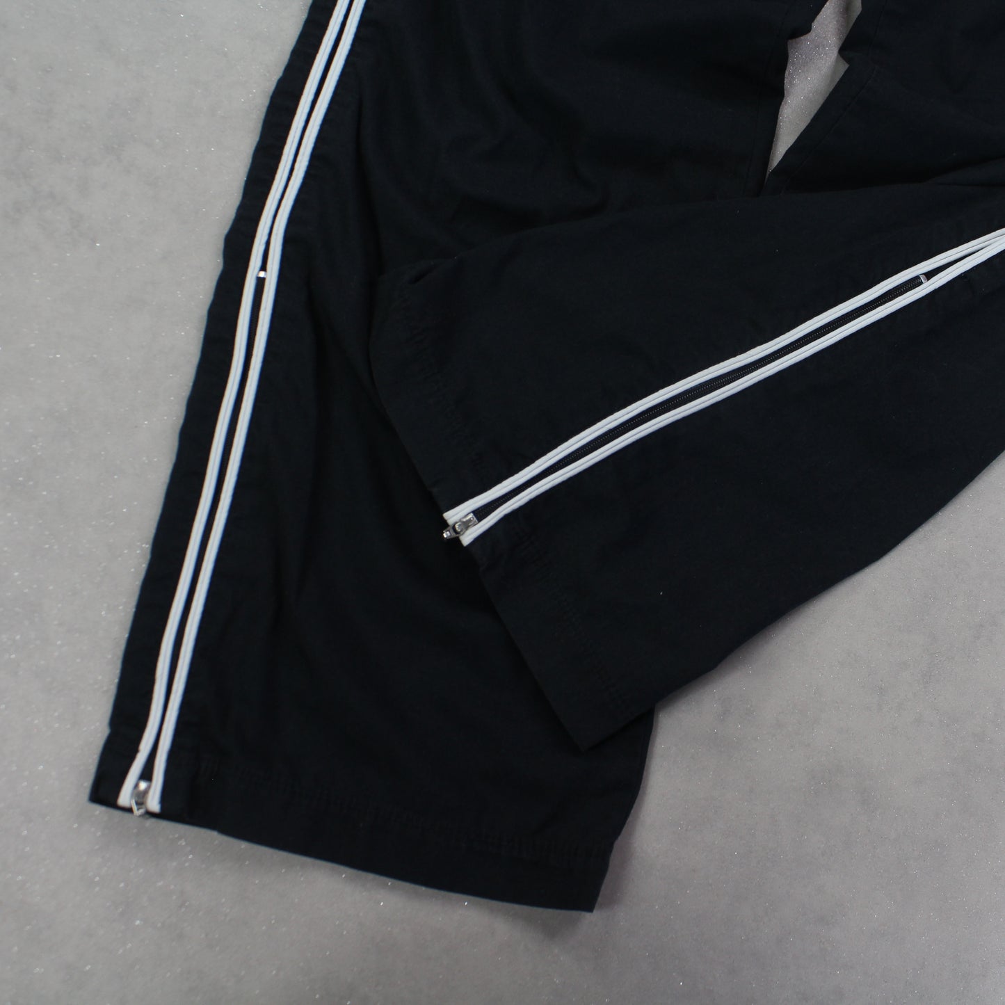 SUPER RARE 2000s Nike Trackpants Black - (S)