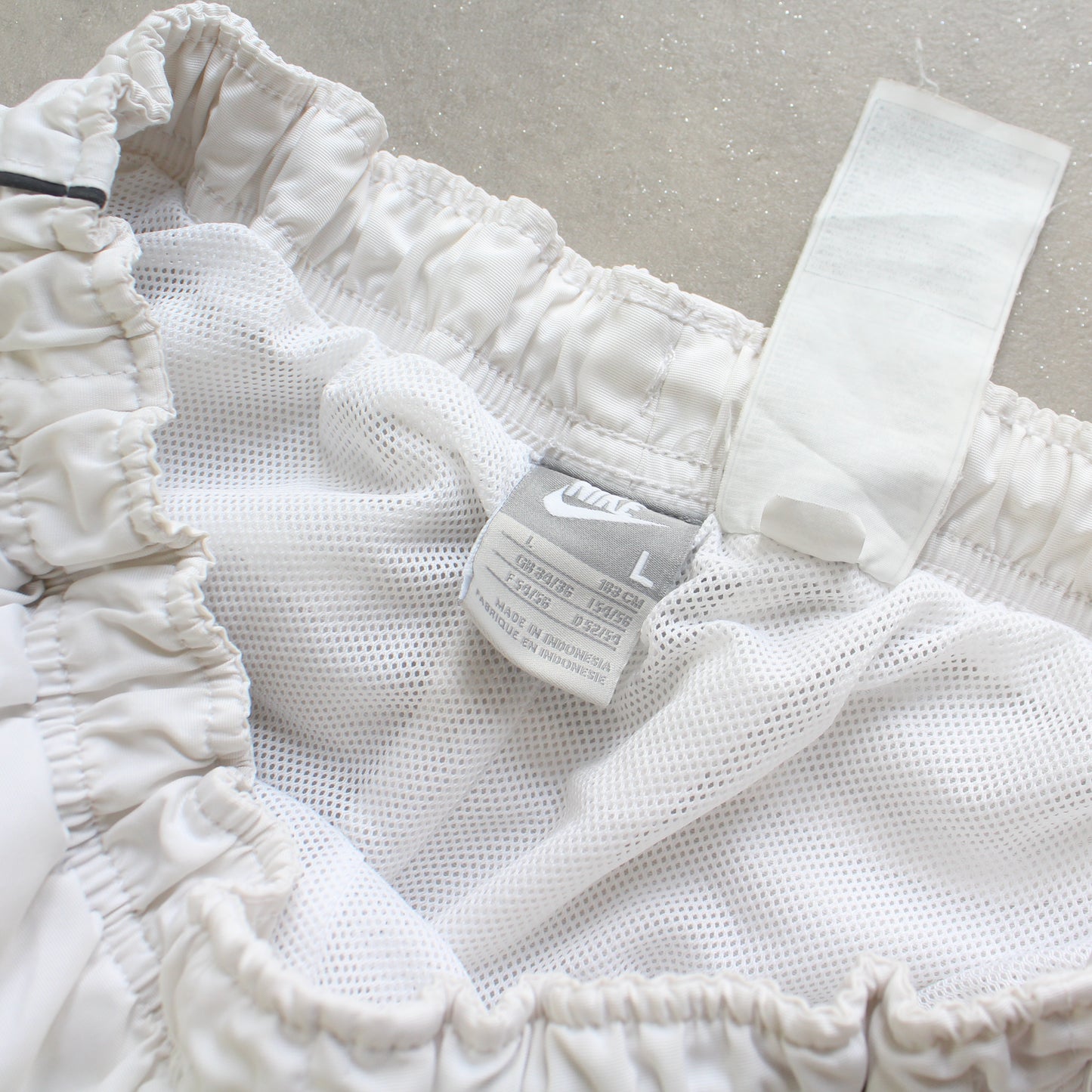 SUPERSELTENE Baggy Nike Shox Trainingshose aus den 2000ern, Weiß – (L)