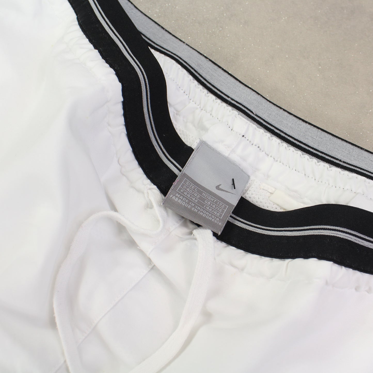 RARE 2000s Baggy Nike Trackpants White - (L)