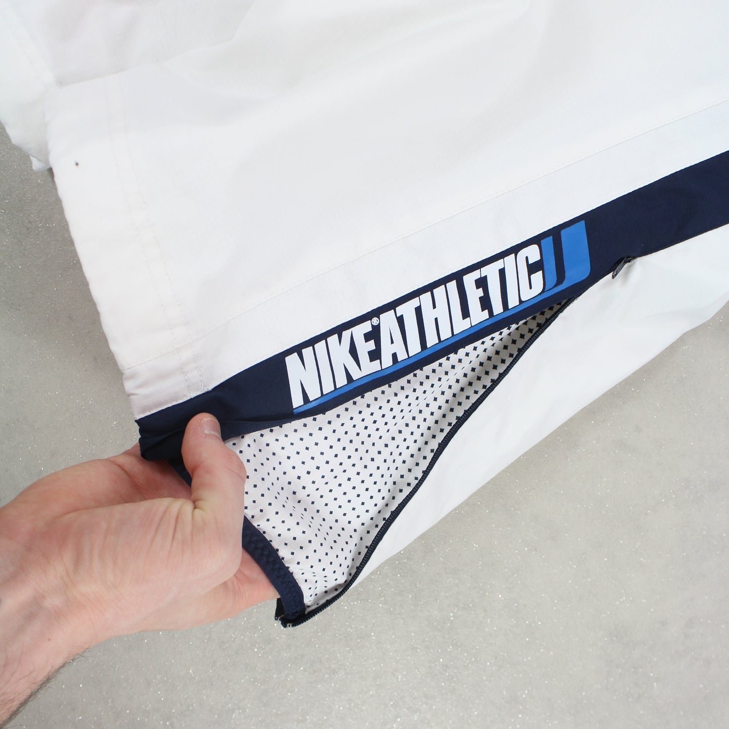SUPER RARE 2000s Nike Athletic Trackpants White - (L)