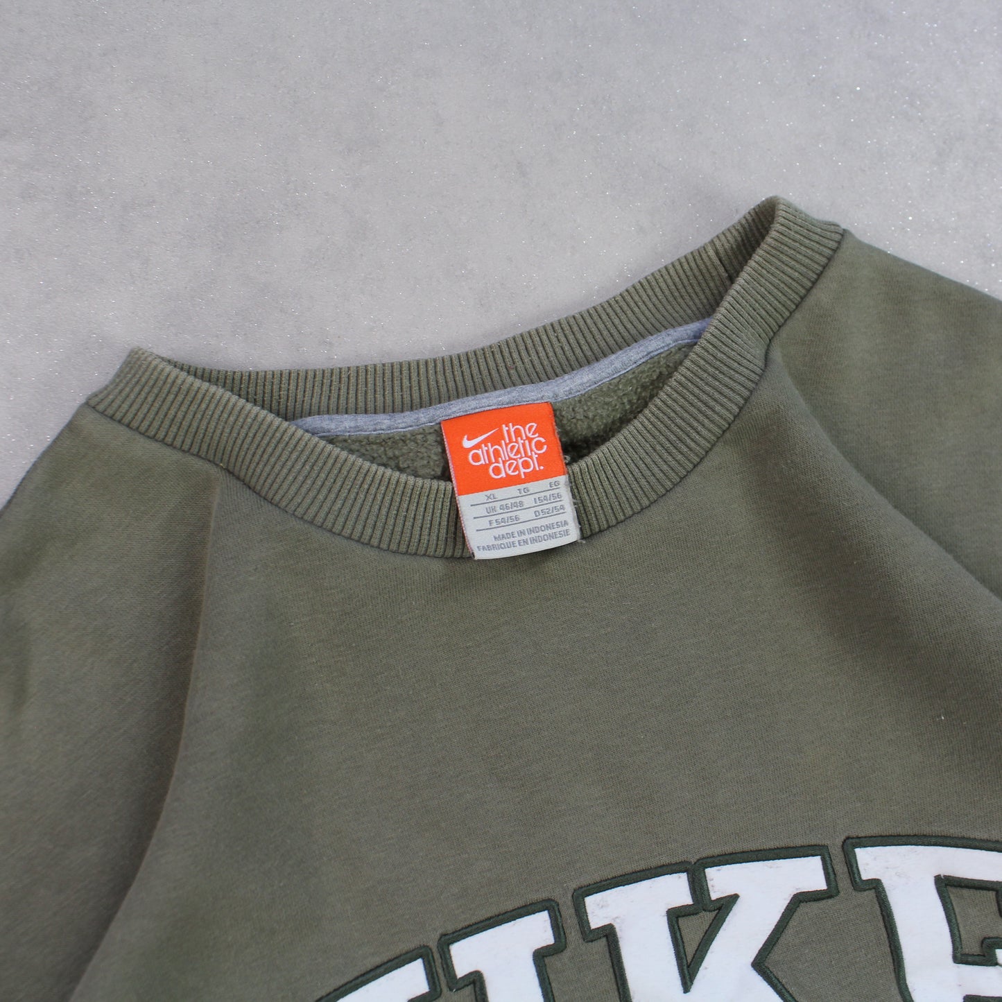 RARE 2000s Nike Sweatshirt Green - (L)