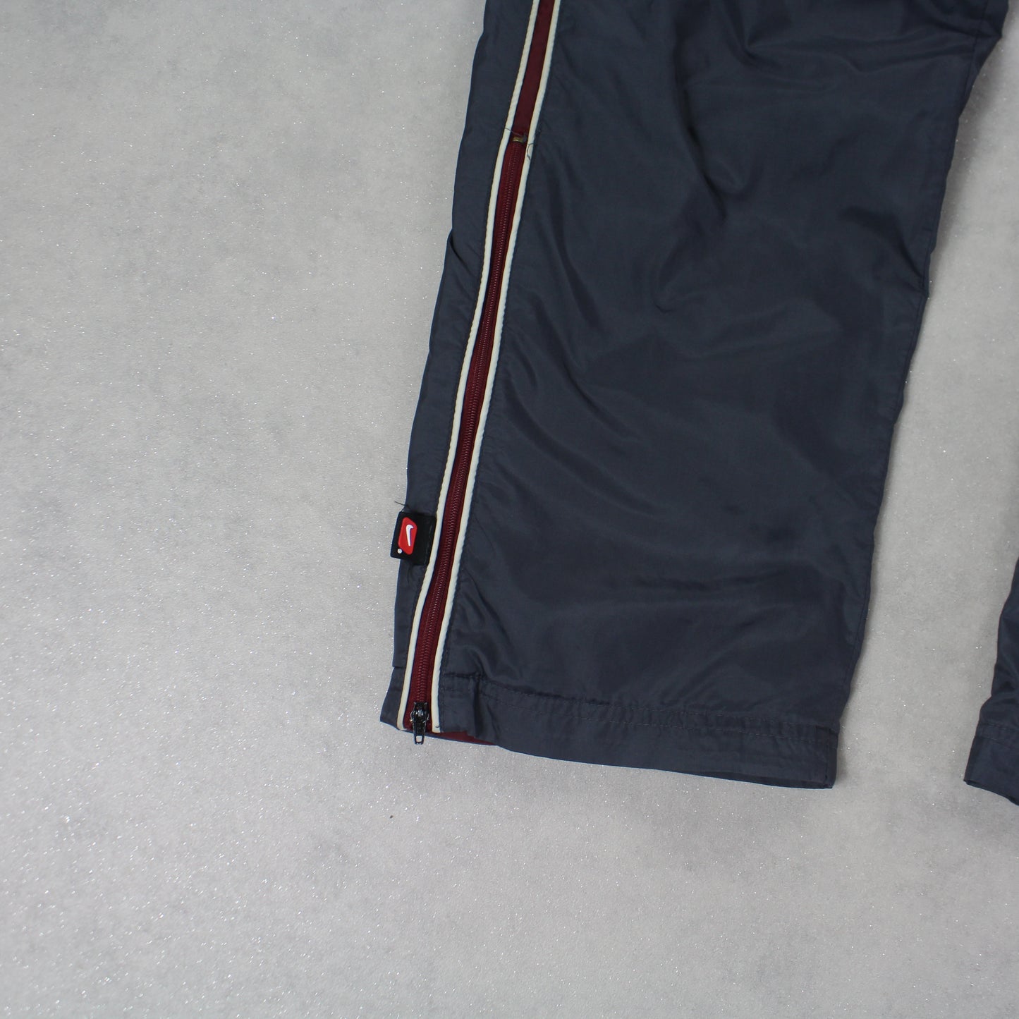 RARE 2000s Nike Trackpants Grey - (M)