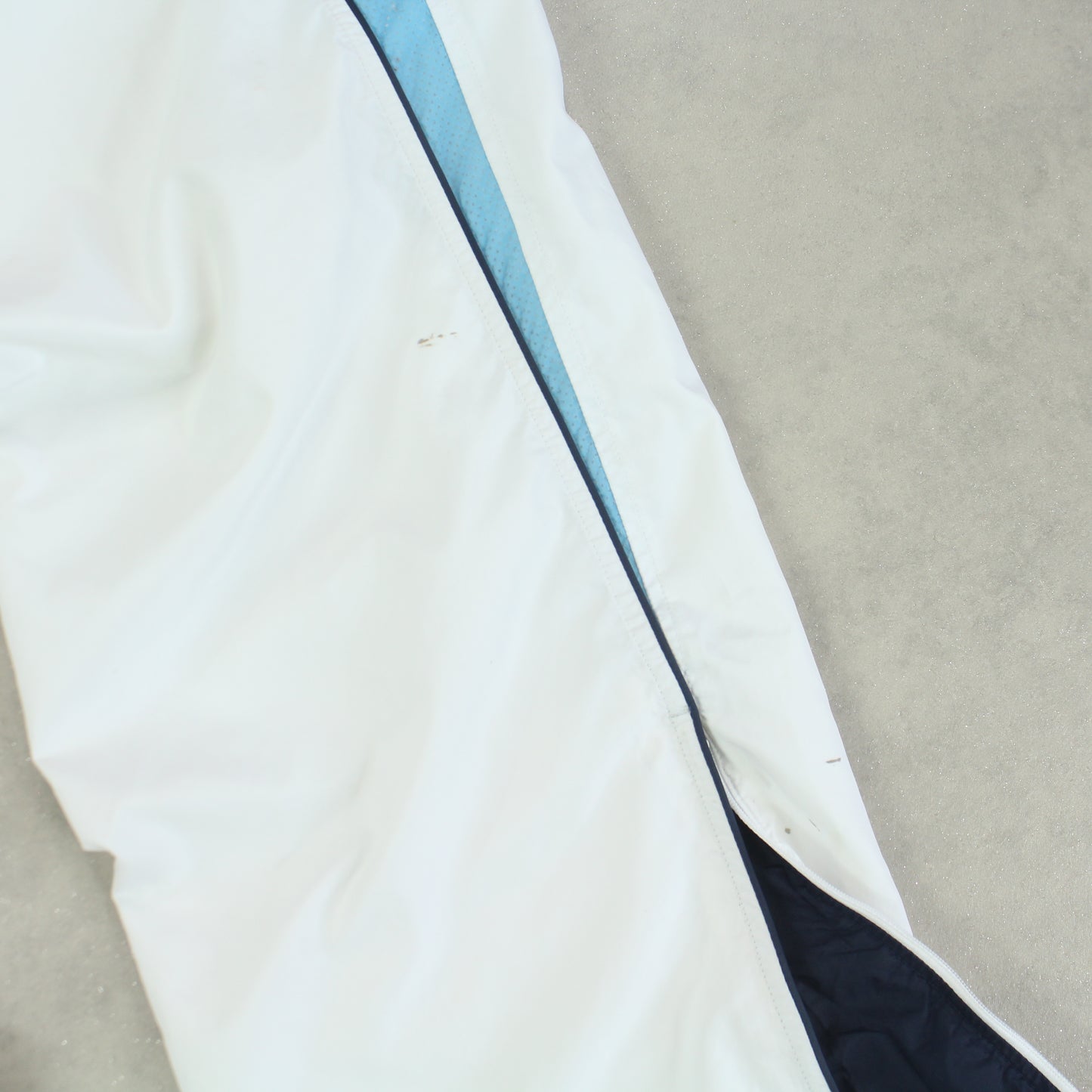 SUPER RARE 2000s Nike Trackpants White - (L)