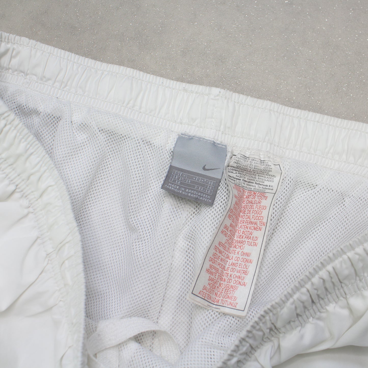 SUPER RARE 2000s Baggy Nike Trackpants White - (L)